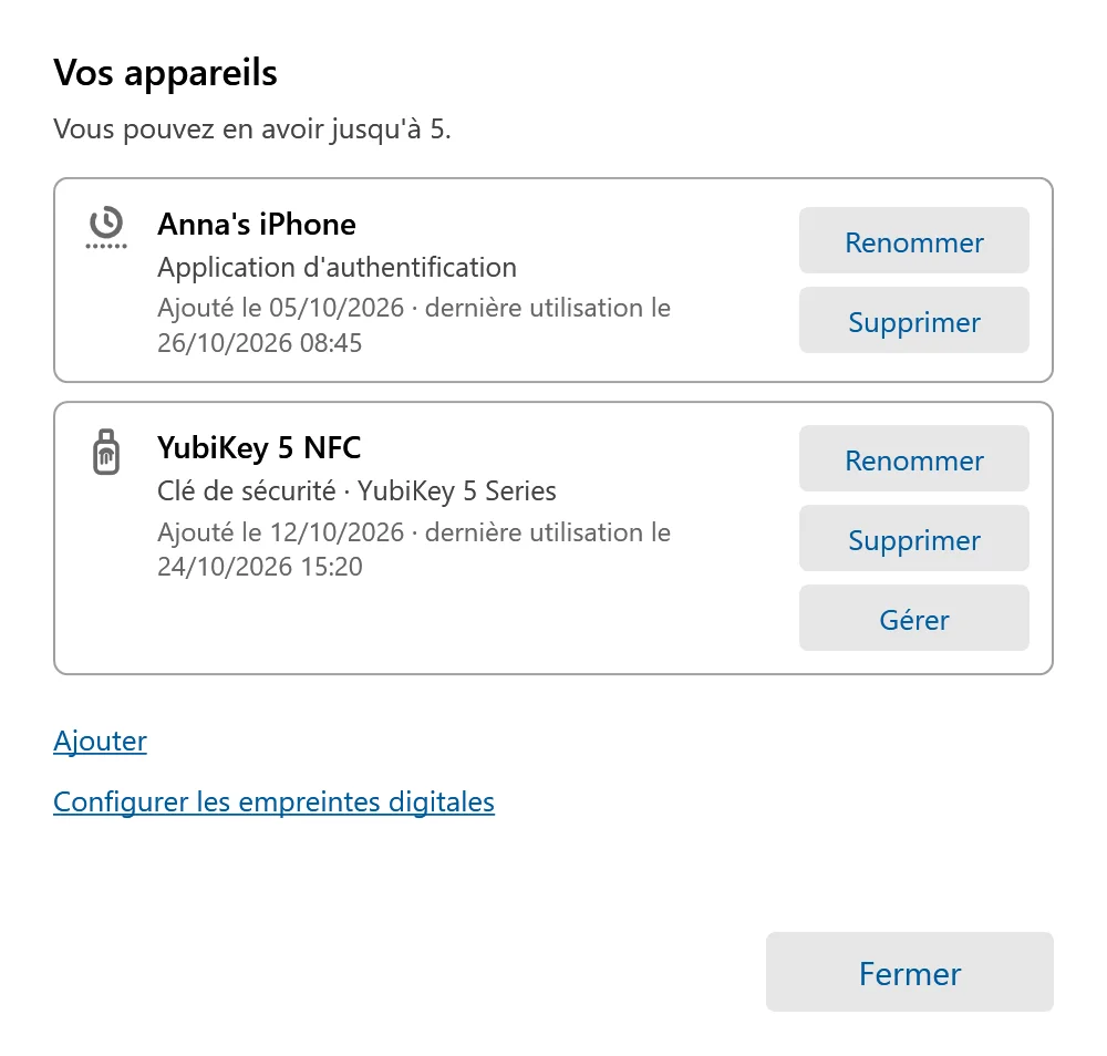La fenêtre Vos appareils avec une application d’authentification et une clé de sécurité, chacune avec les boutons Renommer et Supprimer, et des liens pour en ajouter.